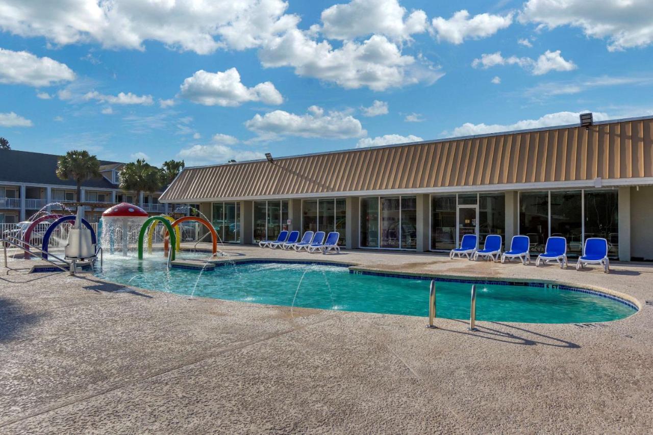 Quality Inn & Suites Pawleys Island Buitenkant foto