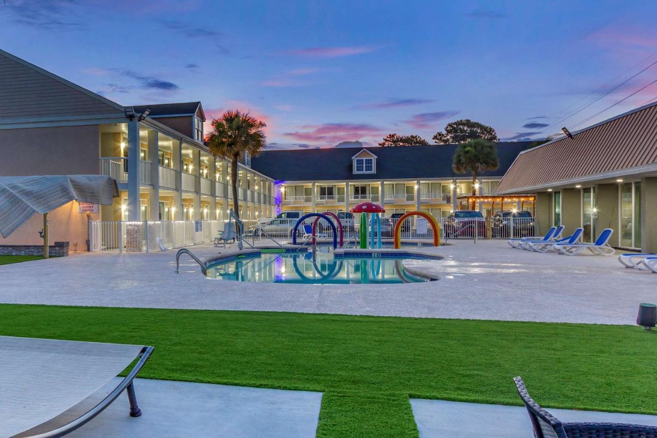 Quality Inn & Suites Pawleys Island Buitenkant foto