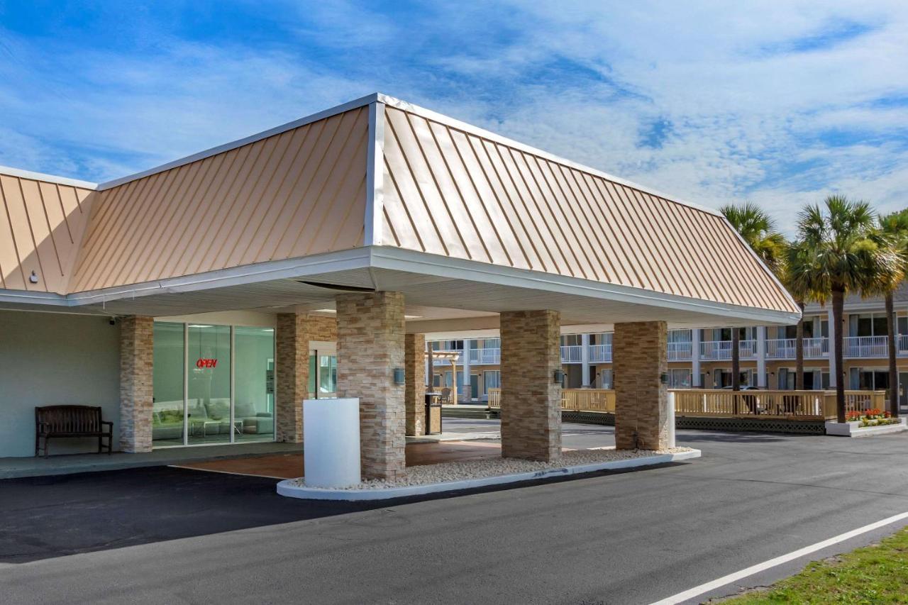 Quality Inn & Suites Pawleys Island Buitenkant foto