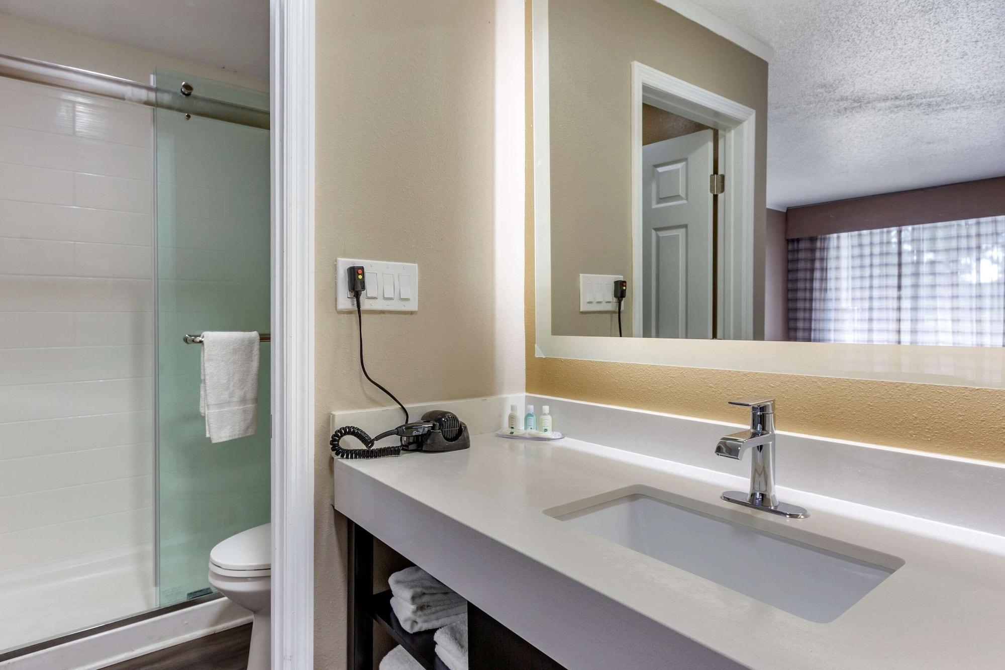 Quality Inn & Suites Pawleys Island Buitenkant foto